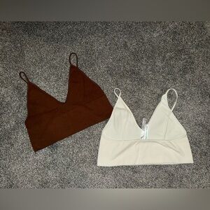 Bundle of 2 triangle style cropped tank tops
